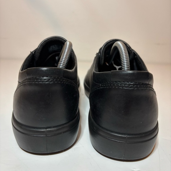 Ecco Mens Black Soft 7 Tred Low Gore-Tex Leather Sneaker Size US 11 And EU 45 - Picture 8 of 11